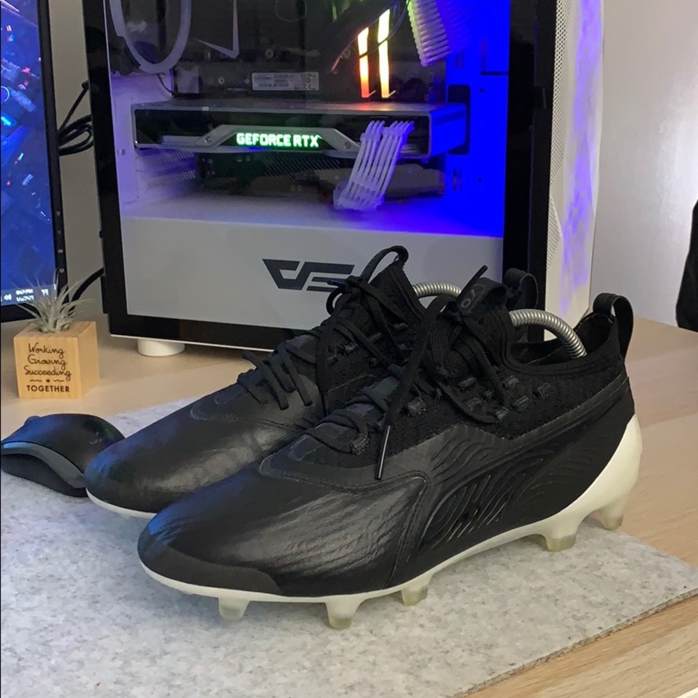 Puma One 19.1 AG soccer cleats